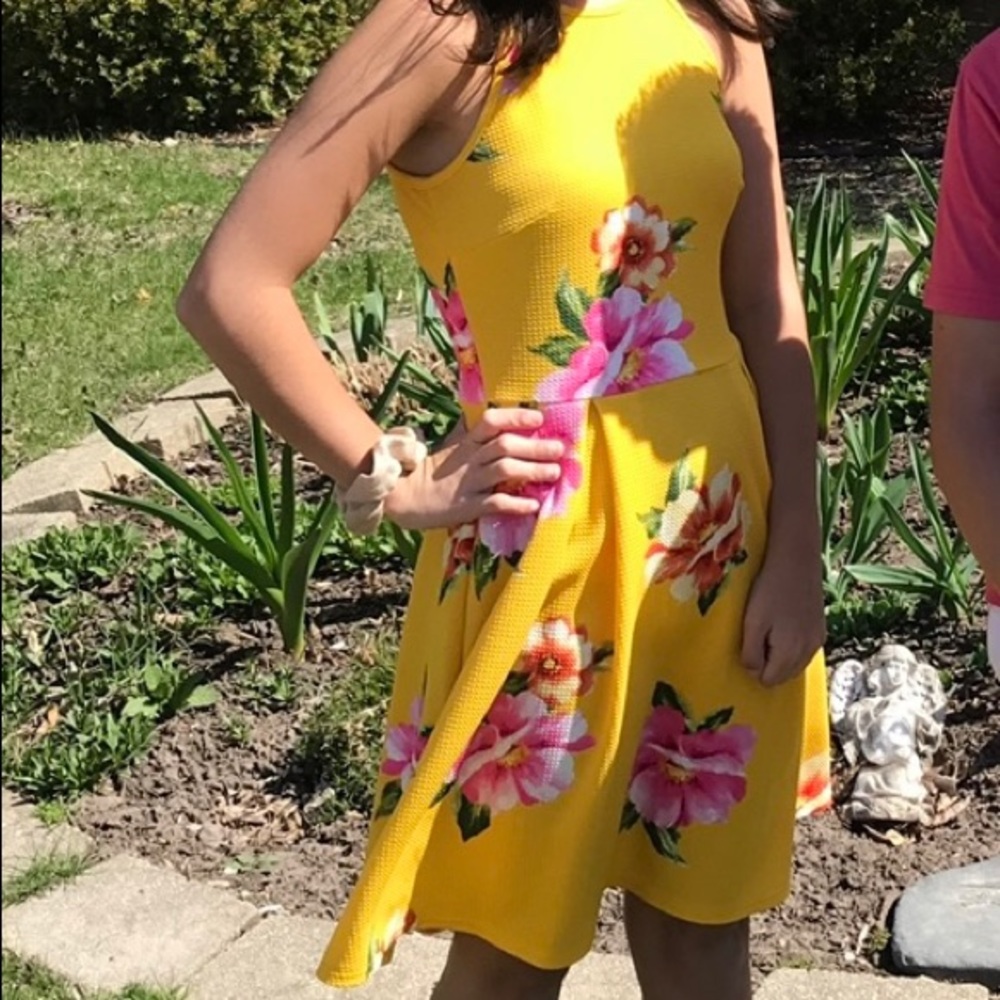 Yellow sundress..adult xs